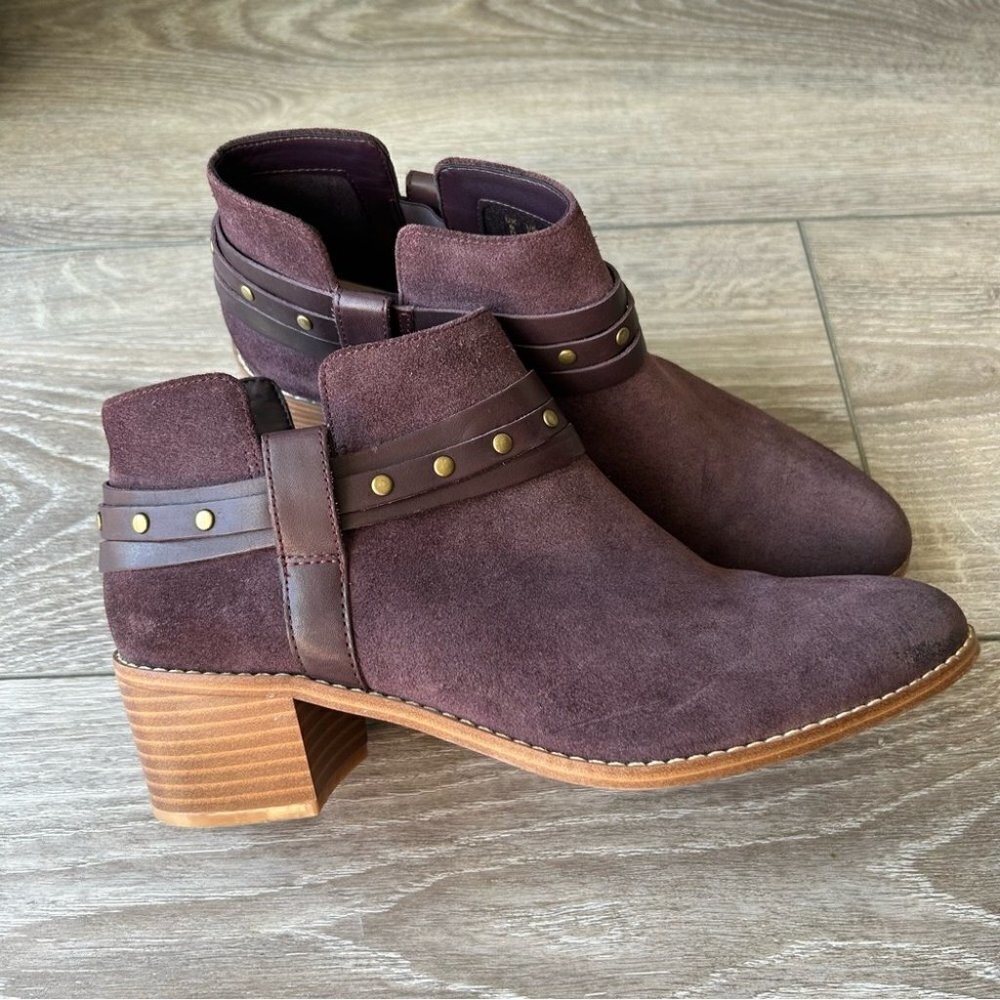 CLARKS Somerset Breccan Purple Suede Studded Ankle Strap Booties